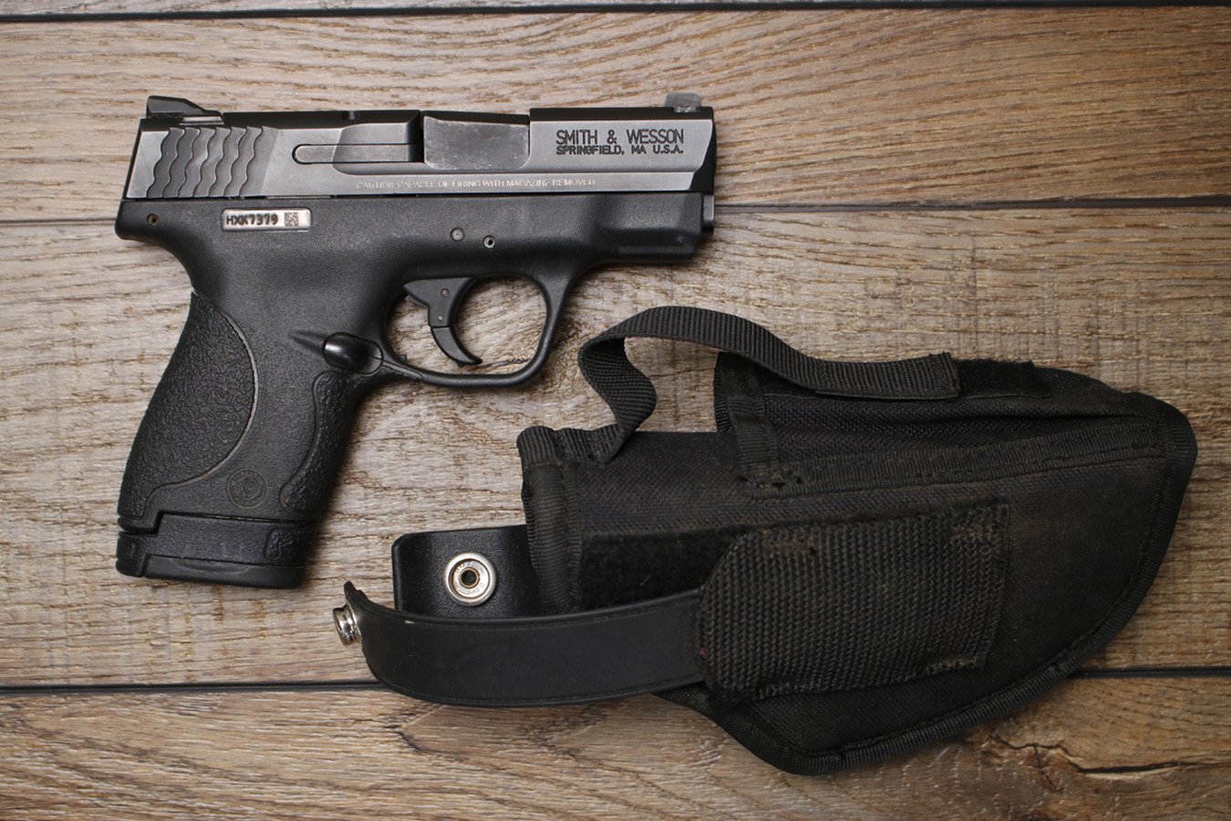SMITH AND WESSON M&P Shield 9mm Police Trade-in Pistol with Holster